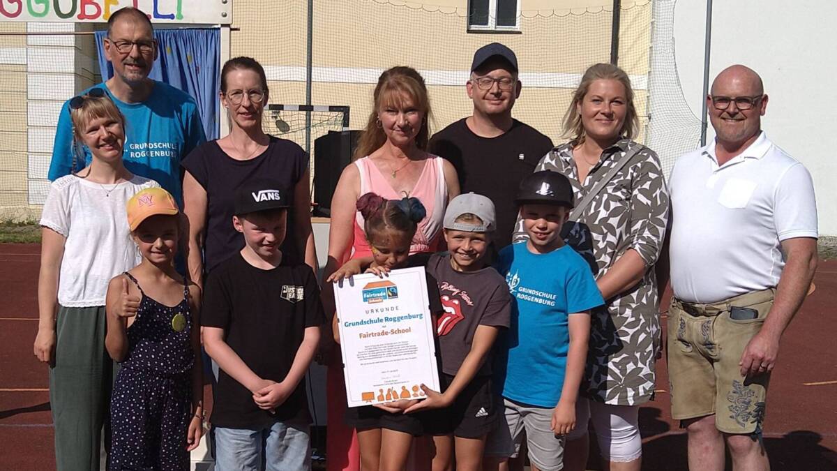 Bild Fairtrade School Urkundenübergabe Schulfest 2025