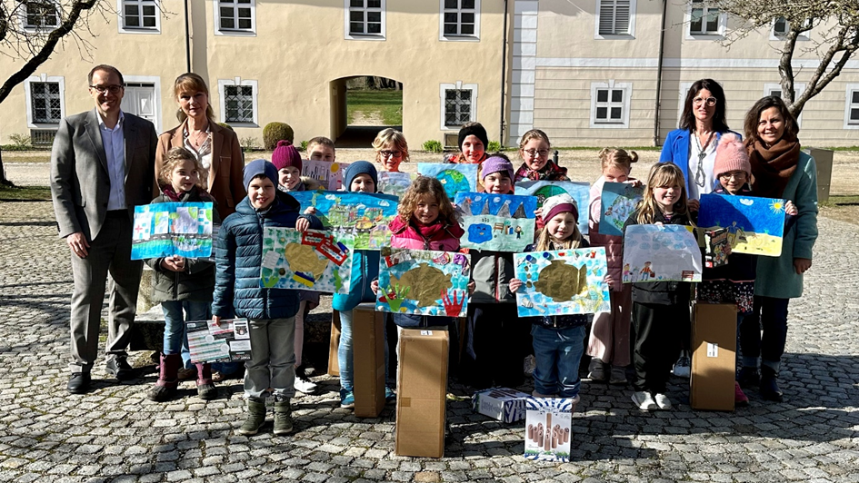 Bild Preisverleihung Malwettbewerb 2024