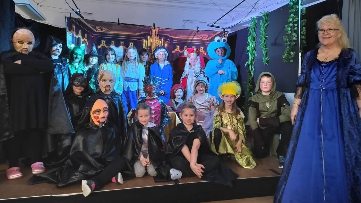 Bild Theater OGTS - Die Kristallkugel